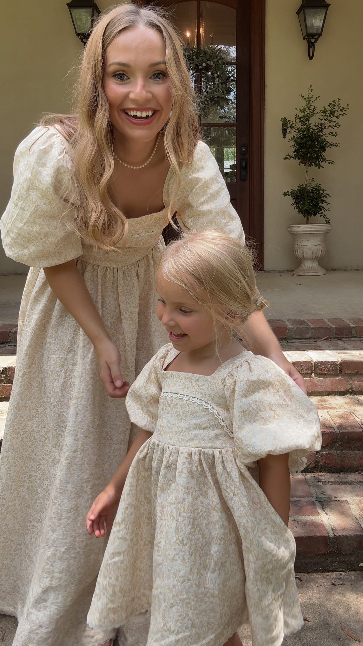 Preview Womens Louise French Linen & Lace Midi Dress | Champagne Garden