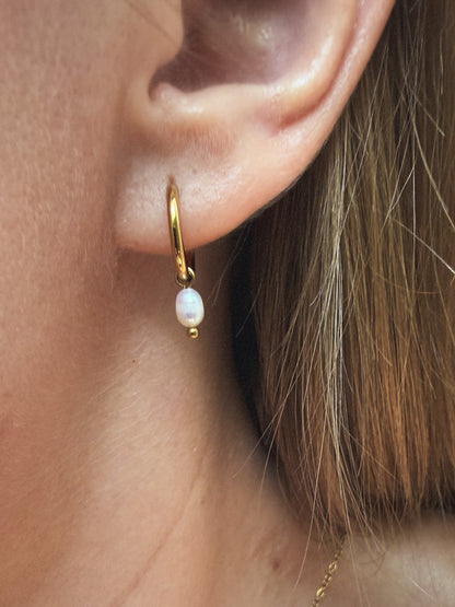 The Isla Pearl Drop Earrings