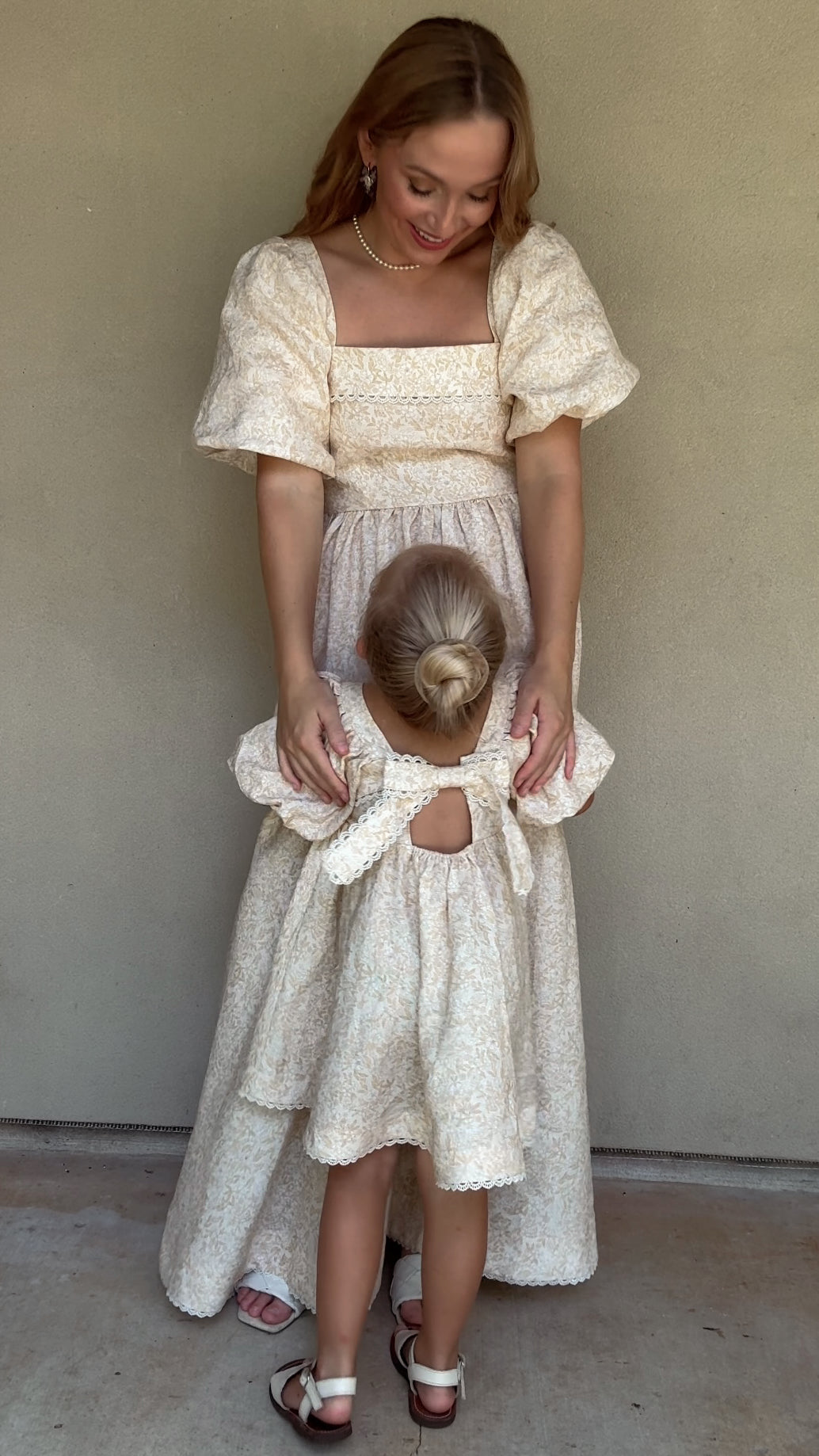 Preview Womens Louise French Linen & Lace Midi Dress | Champagne Garden